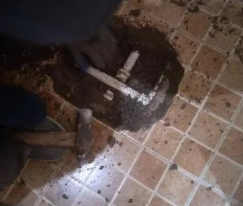 南涧卫生间漏水维修公司为您分享下卫生间渗水如何处理及注意事项